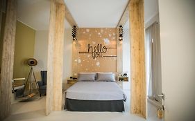 Albergo Diffuso Dimora Rossi Suite B&B